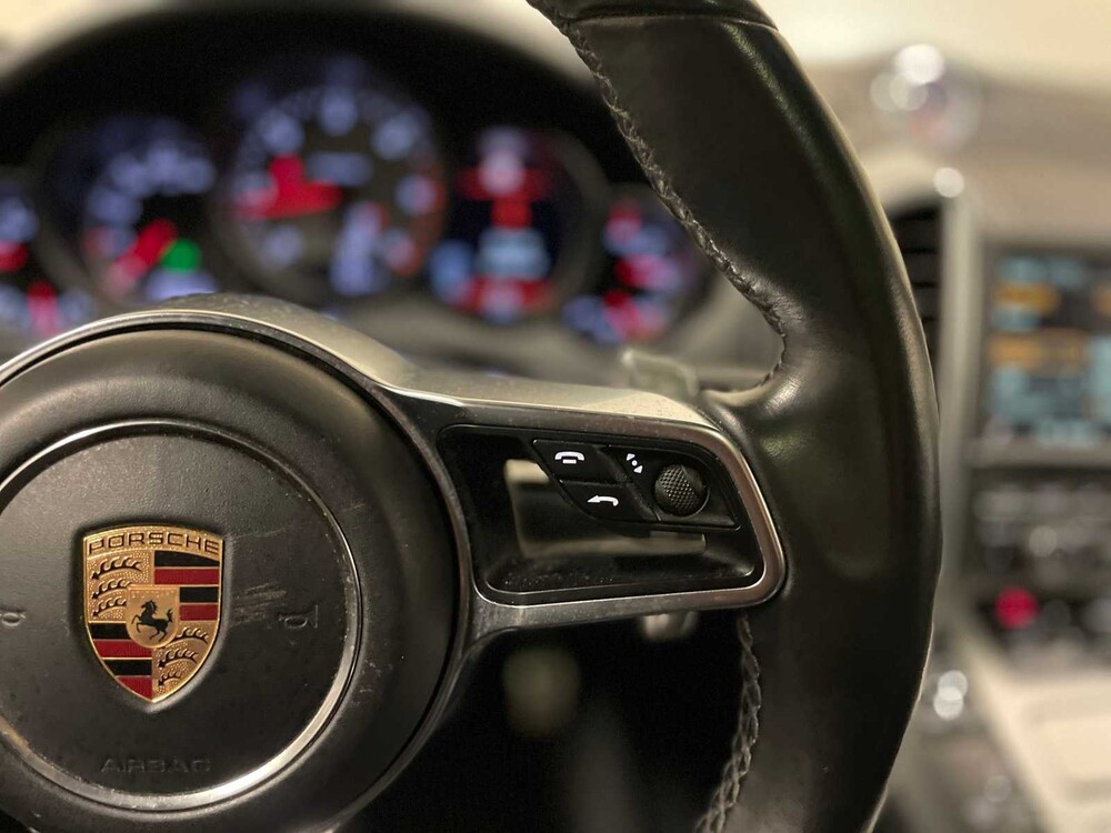 Porsche Cayenne S 4.2 D Sport-Chrono 385PS 2016, RS-055-H