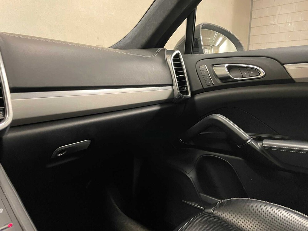 Porsche Cayenne S 4.2 D Sport-Chrono 385PS 2016, RS-055-H