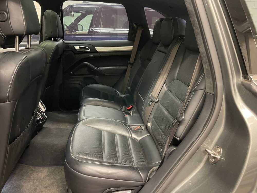 Porsche Cayenne S 4.2 D Sport-Chrono 385PS 2016, RS-055-H