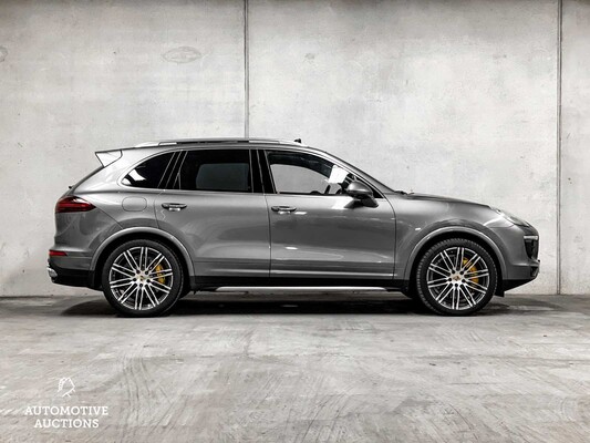 Porsche Cayenne S 4.2 D Sport-Chrono 385pk 2016, RS-055-H