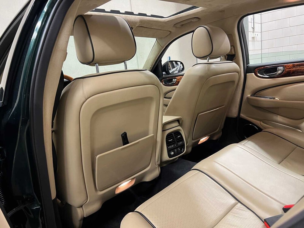 Jaguar XJ8 L 4.2 V8 298PS XJ Executive 2009, T-410-RX