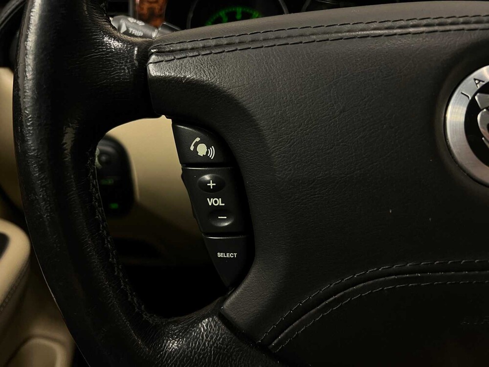 Jaguar XJ8 L 4.2 V8 298PS XJ Executive 2009, T-410-RX