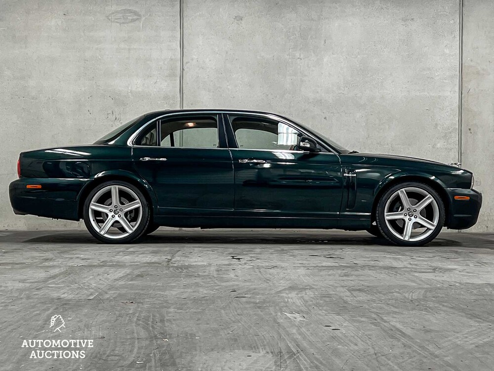 Jaguar XJ8 L 4.2 V8 298PS XJ Executive 2009, T-410-RX