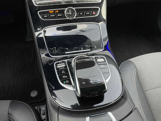 Mercedes-Benz E200 Premium Plus 184hp 2017 E-class, R-862-JR