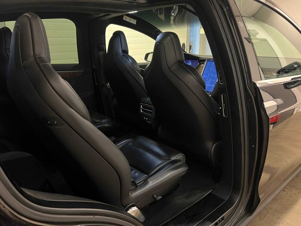 Tesla Model X 75d 6-Sitzer 333PS 2017 -Orig. NL-, PT-595-K