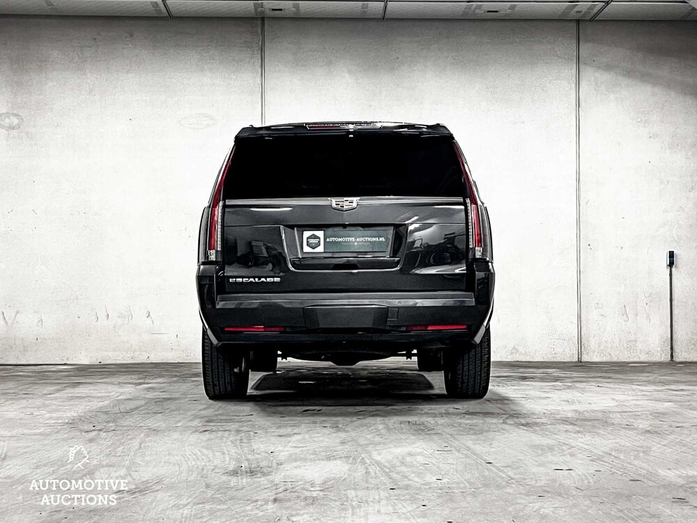 Cadillac Escalade ESV Premium XL 6.2 V8 426PS 8-Sitzer 2016 (ORIGINAL ENGLISH), HT-450-P