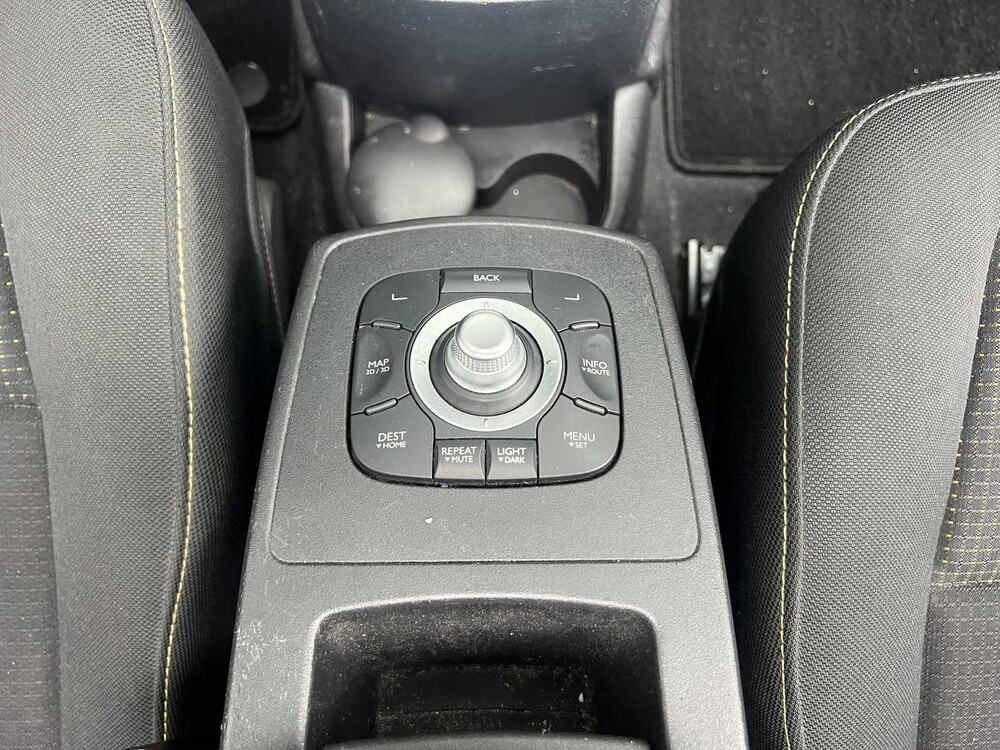 Renault Grand Scénic 1.4 TCe Dynamic 7p 131PS 2010, 75-KVJ-6