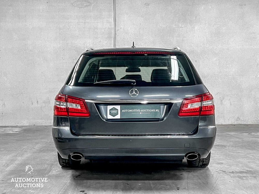 Mercedes-Benz E350 Kombi 3.5 V6 CGI Avantgarde 4Matic 272PS 2010 E-Klasse, K-092-XT