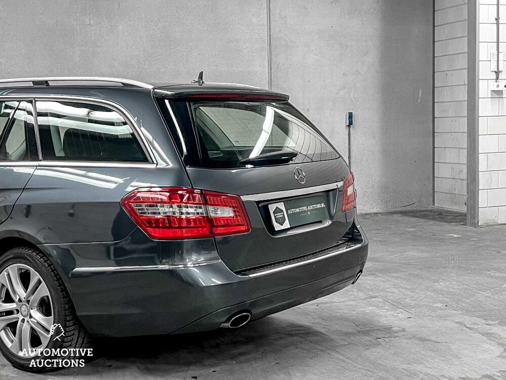 Mercedes-Benz E350 Kombi 3.5 V6 CGI Avantgarde 4Matic 272PS 2010 E-Klasse, K-092-XT