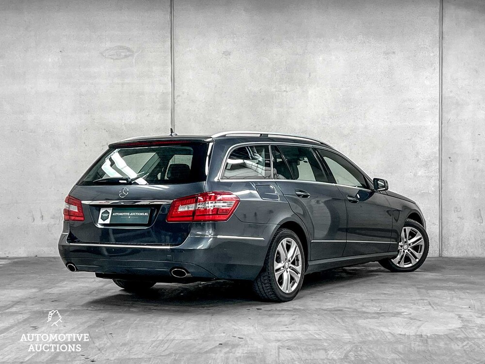 Mercedes-Benz E350 Kombi 3.5 V6 CGI Avantgarde 4Matic 272PS 2010 E-Klasse, K-092-XT