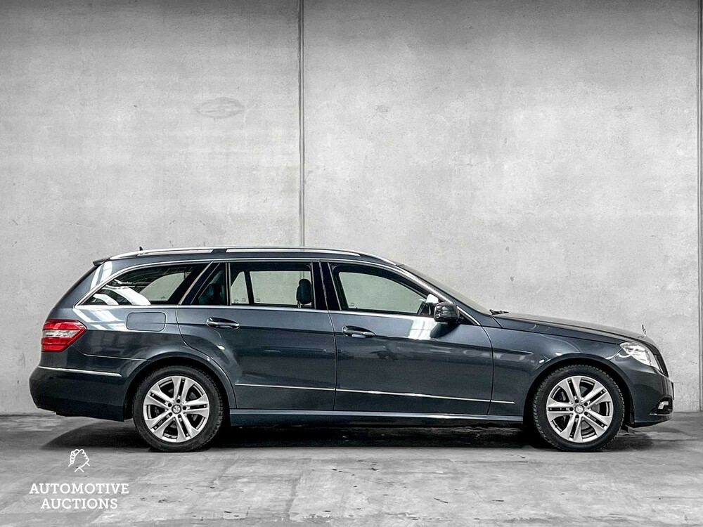 Mercedes-Benz E350 Kombi 3.5 V6 CGI Avantgarde 4Matic 272PS 2010 E-Klasse, K-092-XT
