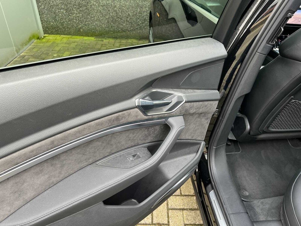 Audi E-Tron 55 Quattro S-Line 95 kWh 360PS 2019, K-549-PH