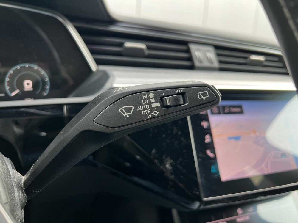Audi E-Tron 55 Quattro S-Line 95 kWh 360PS 2019, K-549-PH