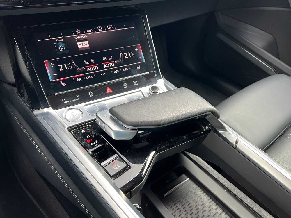 Audi E-Tron 55 Quattro S-Line 95 kWh 360PS 2019, K-549-PH