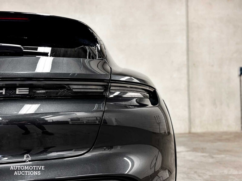 Porsche Taycan Cross Turismo 4 93 kWh 381pk 2021 ORIG-NL, N-035-VJ