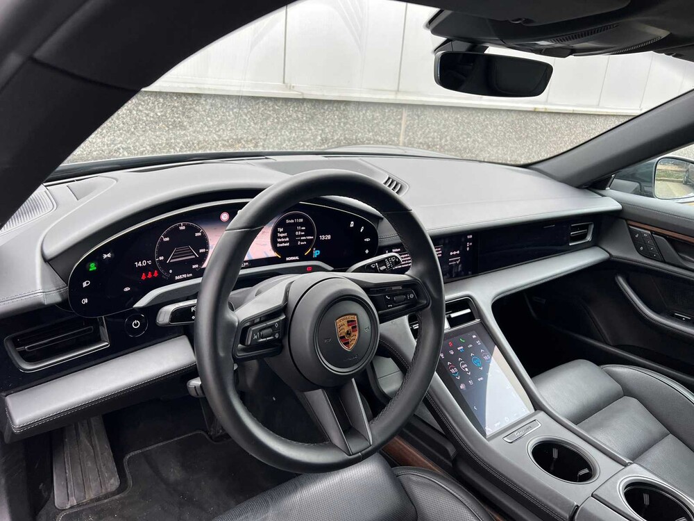 Porsche Taycan Cross Turismo 4 93 kWh 381pk 2021 ORIG-NL, N-035-VJ