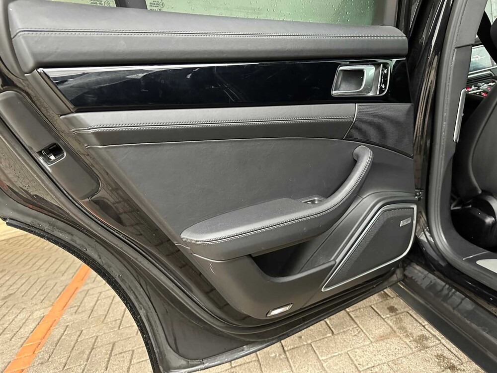 Porsche Panamera 4S 4.0 V8 422PS Sport-Chrono 2016 