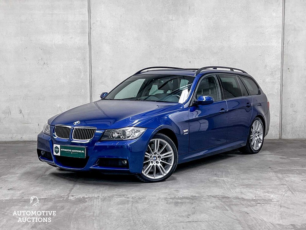 BMW 330xi Touring Executive 272hp 2007 ORIG-NL 3-Series, 82-ZB-BD