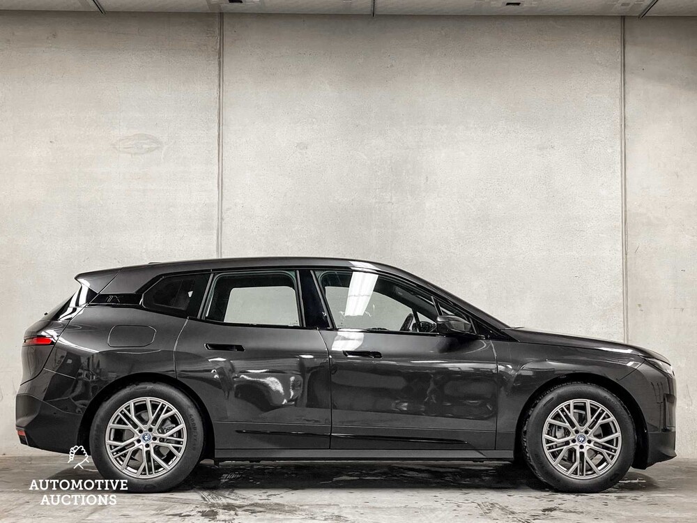BMW iX xDrive40 Business High Executive Edition Plus 77 kWh 326PS 2023 ORIG-NL, S-978-TG