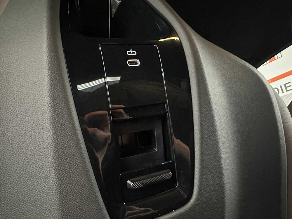 BMW iX xDrive40 Business High Executive Edition Plus 77 kWh 326PS 2023 ORIG-NL, S-978-TG