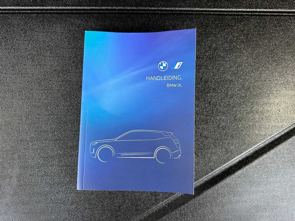 BMW iX xDrive40 Business High Executive Edition Plus 77 kWh 326PS 2023 ORIG-NL, S-978-TG