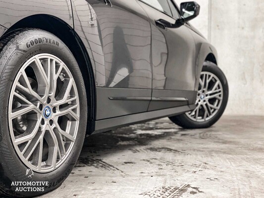 BMW iX xDrive40 Business High Executive Edition Plus 77 kWh 326PS 2023 ORIG-NL, S-978-TG
