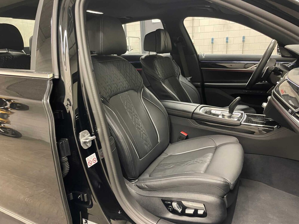 BMW 740d M-Sport xDrive High Executive G11 340PS 2022 ORIG-NL 7er, P-964-RZ