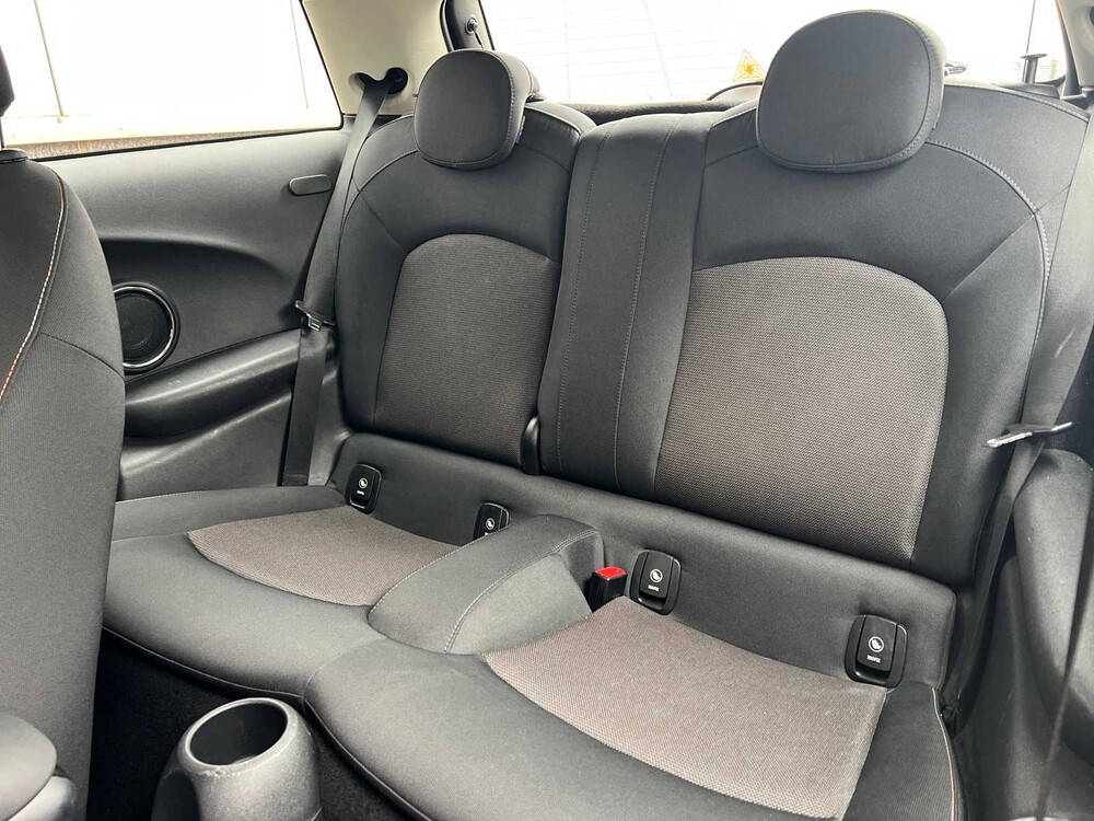 Mini Cooper Pepper 1.5 136PS 2019 ORIG-NL, ZV-199-S