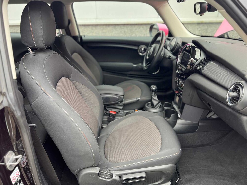 Mini Cooper Pepper 1.5 136PS 2019 ORIG-NL, ZV-199-S