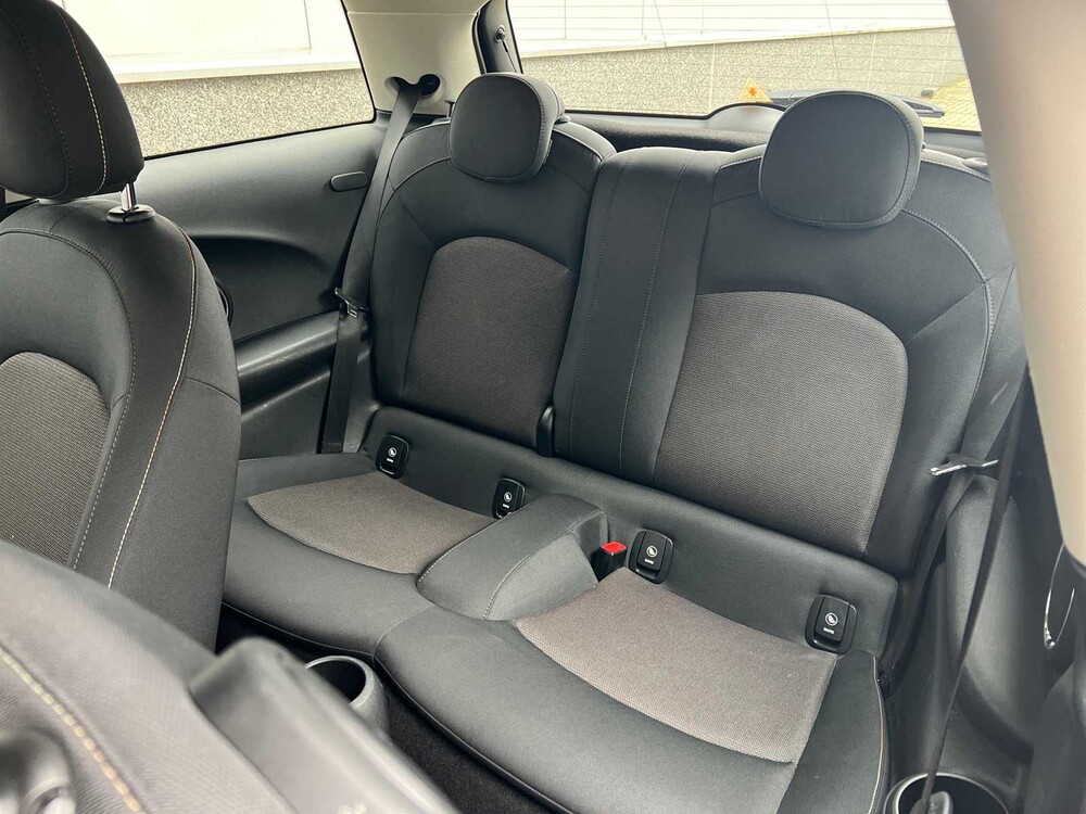 Mini Cooper Pepper 1.5 136PS 2019 ORIG-NL, ZV-199-S