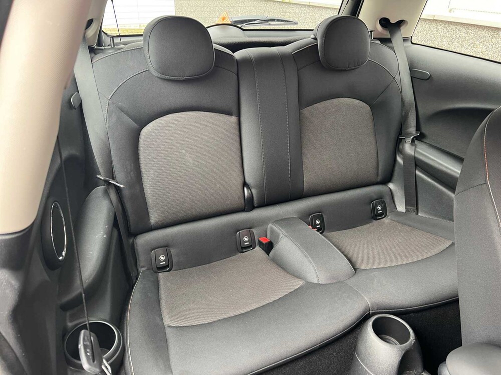 Mini Cooper Pepper 1.5 136PS 2019 ORIG-NL, ZV-199-S