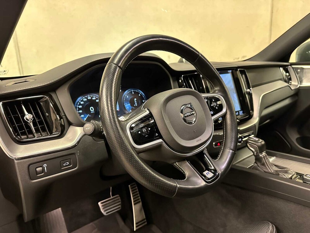 Volvo XC60 2.0 D5 AWD R-Design 235PS 2019 ORIG-NL, XS-033-S