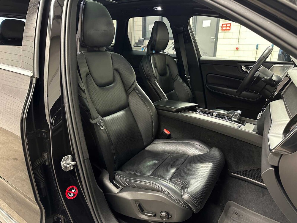 Volvo XC60 2.0 T8 Twin Engine AWD Beschriftung 320PS 2018 ORIG-NL, RT-437-X