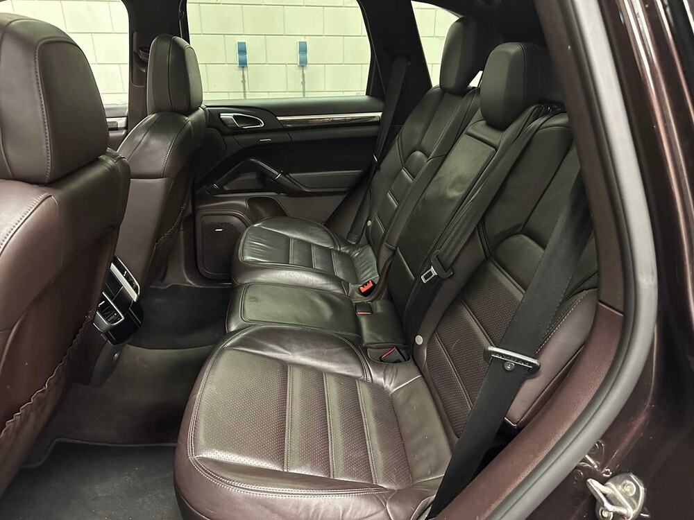 Porsche Cayenne S 4.2 D V8 385PS 2015, niederländische Zulassung