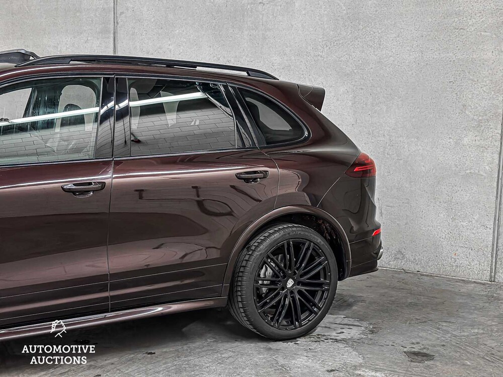 Porsche Cayenne S 4.2 D V8 385PS 2015, niederländische Zulassung