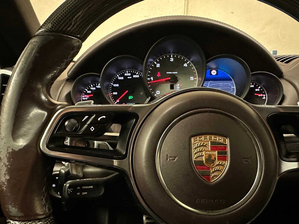 Porsche Cayenne S 4.2 D V8 385PS 2015, niederländische Zulassung