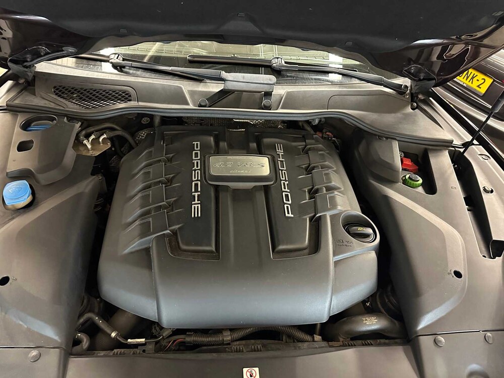 Porsche Cayenne S 4.2 D V8 385PS 2015, niederländische Zulassung