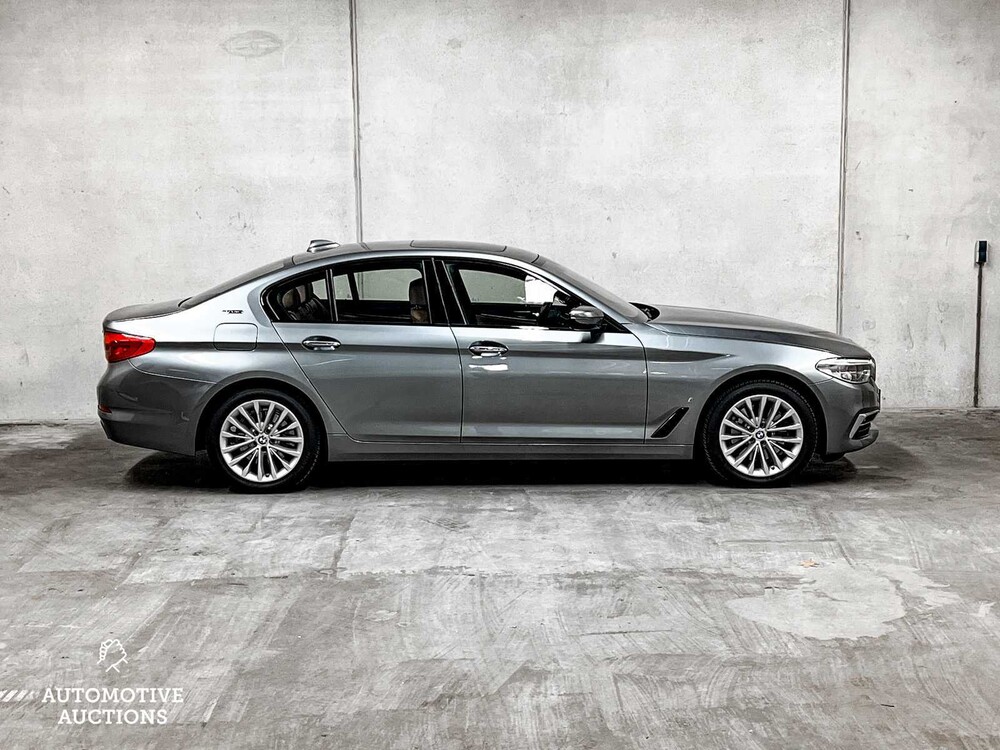BMW 530e iPerformance High Executive G30 293PS 2018 5er -ORIG. NL-, RV-702-V