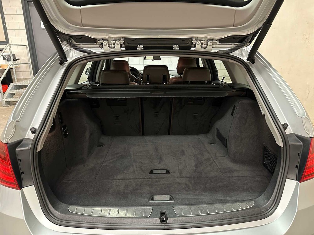 BMW 318d Touring Executive Sport 143PS 2015 3er, 7-ZJX-63