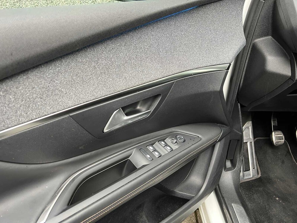 Peugeot 3008 1.2 PureTech GT Line 131PS 2017 ORIG-NL, NZ-436-D