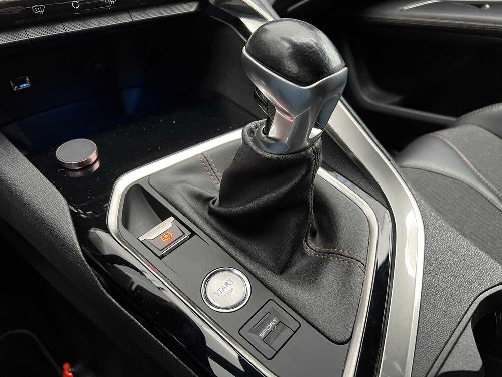 Peugeot 3008 1.2 PureTech GT Line 131PS 2017 ORIG-NL, NZ-436-D