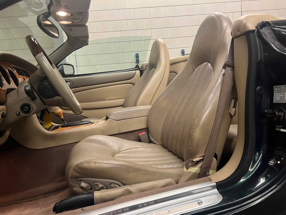 Jaguar XK8 4.0 V8 Cabriolet 284PS 2000, 07-XJ-GG -Youngtimer-