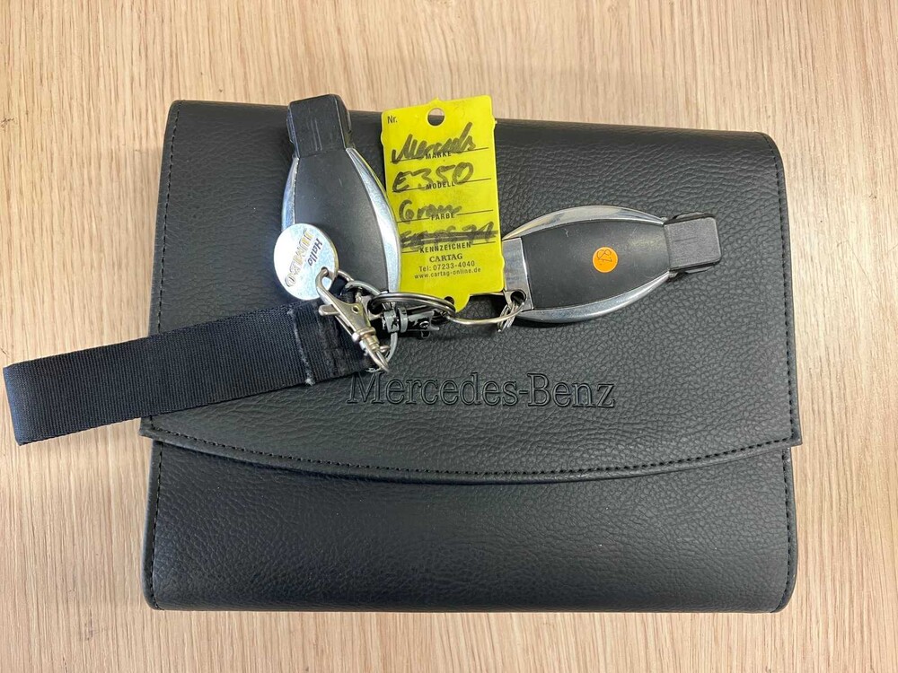 Mercedes-Benz E350 Kombi 3.5 V6 CGI Avantgarde 4Matic 272PS 2010 E-Klasse, K-092-XT