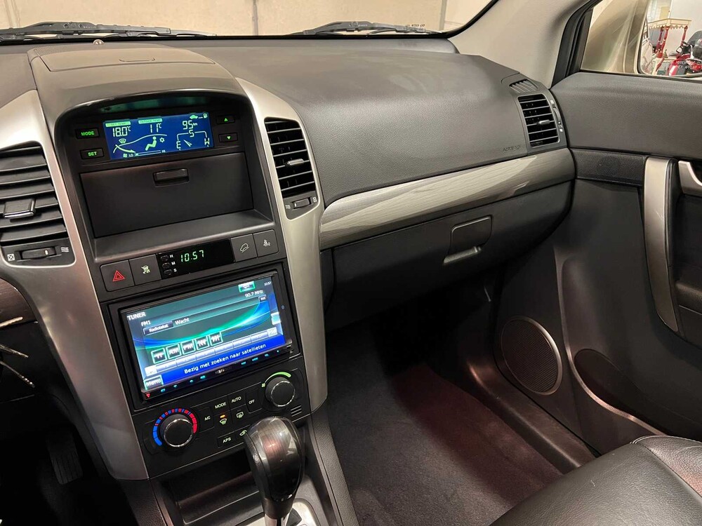 Chevrolet Captiva 3.2i Executive 230pk 2007 ORIG-NL, 99-TT-NP