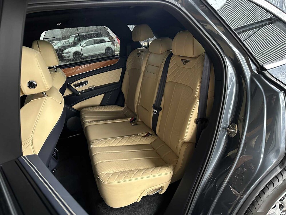 Bentley Bentayga 6.0 W12 608pk 2016, H-019-FX