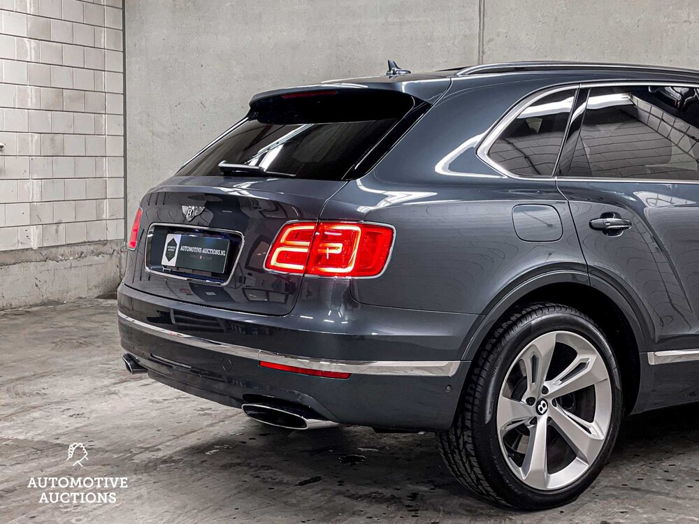 Bentley Bentayga 6.0 W12 608pk 2016, H-019-FX