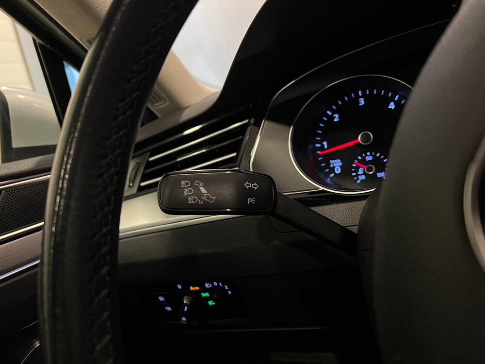 Volkswagen Passat Variant 1.6 TDI Connected Series Plus 120PS 2017, L-560-SZ