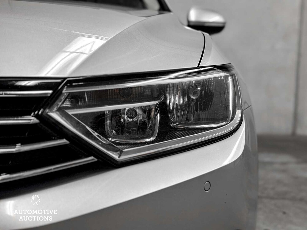 Volkswagen Passat Variant 1.6 TDI Connected Series Plus 120PS 2017, L-560-SZ