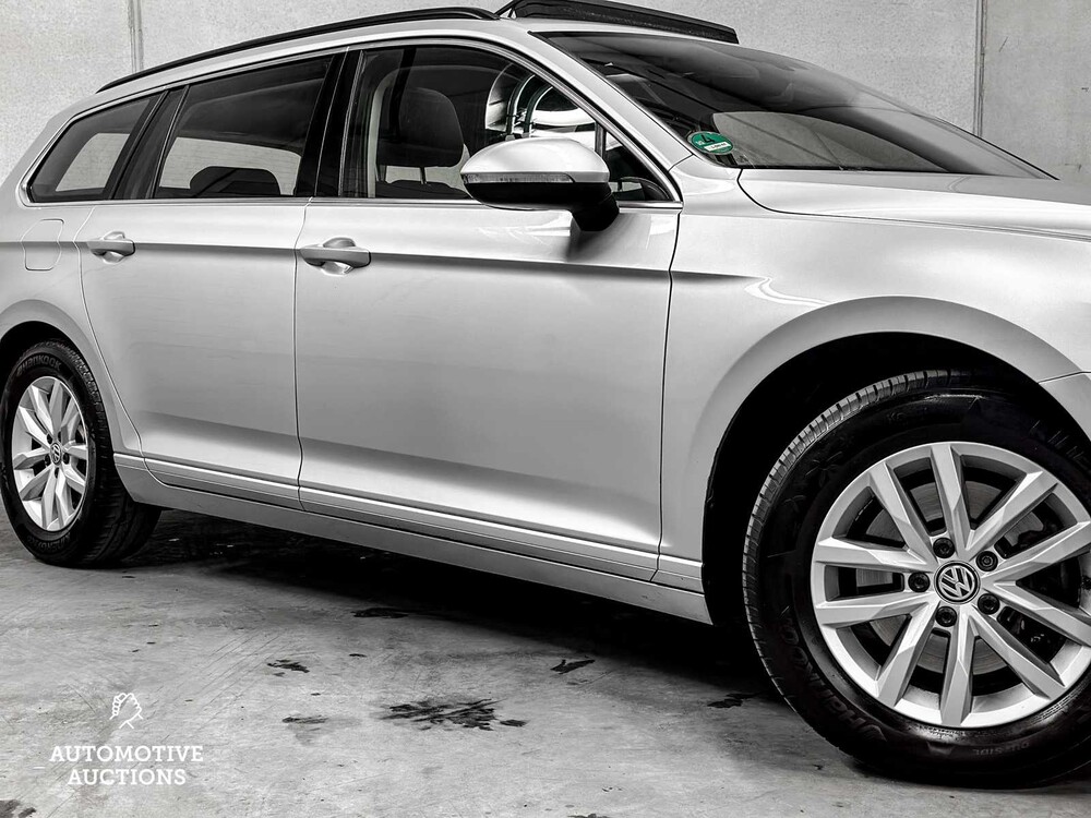 Volkswagen Passat Variant 1.6 TDI Connected Series Plus 120PS 2017, L-560-SZ