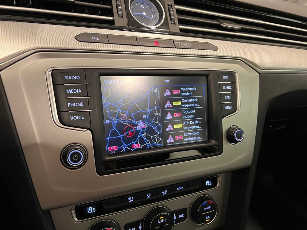 Volkswagen Passat Variant 1.6 TDI Connected Series Plus 120PS 2017, L-560-SZ